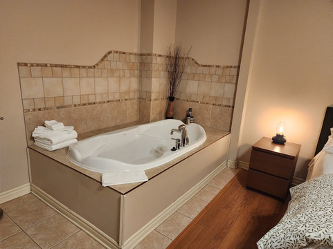 MacTaverne Auberge + Pub