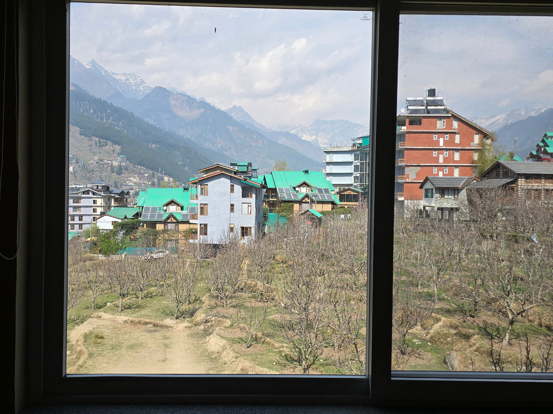 马拉里纳奇维拉斯萨罗瓦尔高级酒店主图