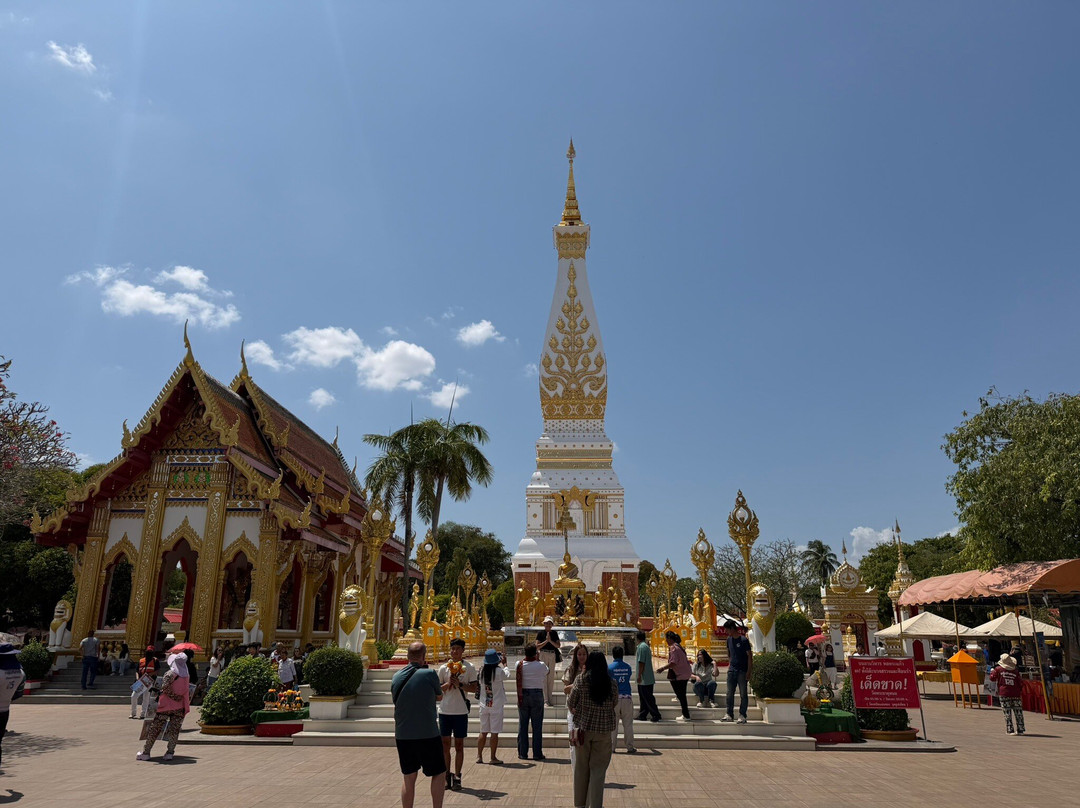Wat Maha That Temple-佛统必去景点