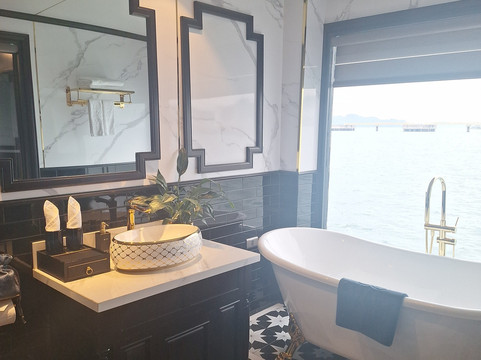 Aime'e Cruises-Quang Ninh必去景点