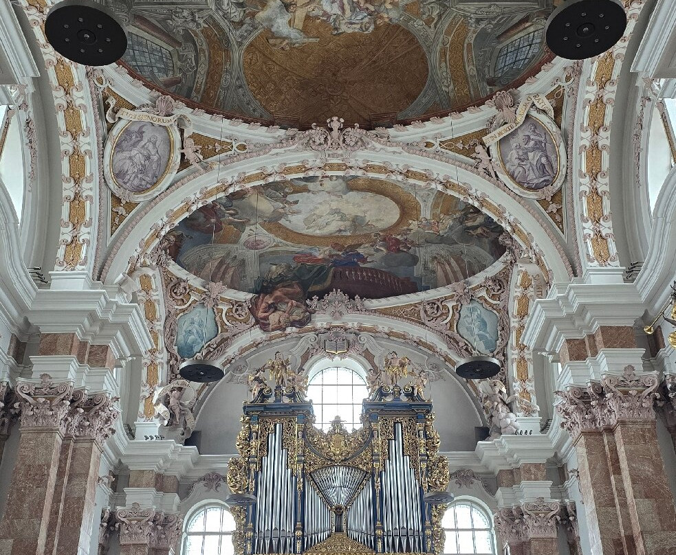 Dom zu St. Jakob-茵斯布鲁克必去景点