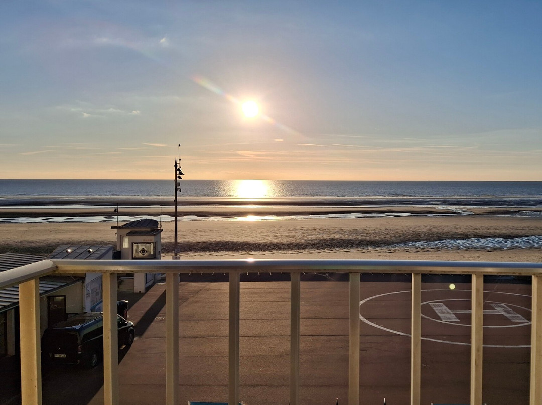 特拉斯酒店主图