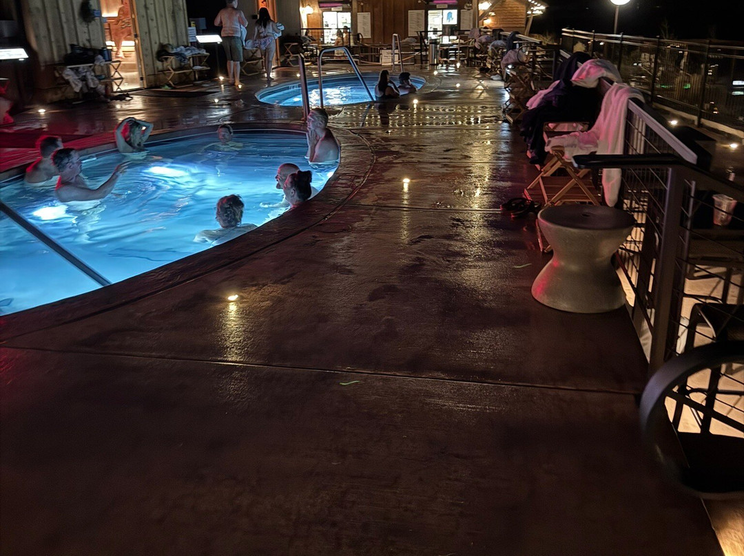 Iron Mountain Hot Springs-格伦伍德温泉必去景点