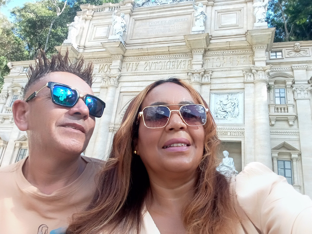 Fontana Di Trevi - Serra Negra/SP