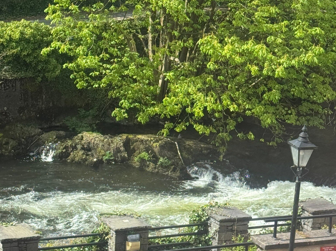 怀特沃特水疗酒店主图