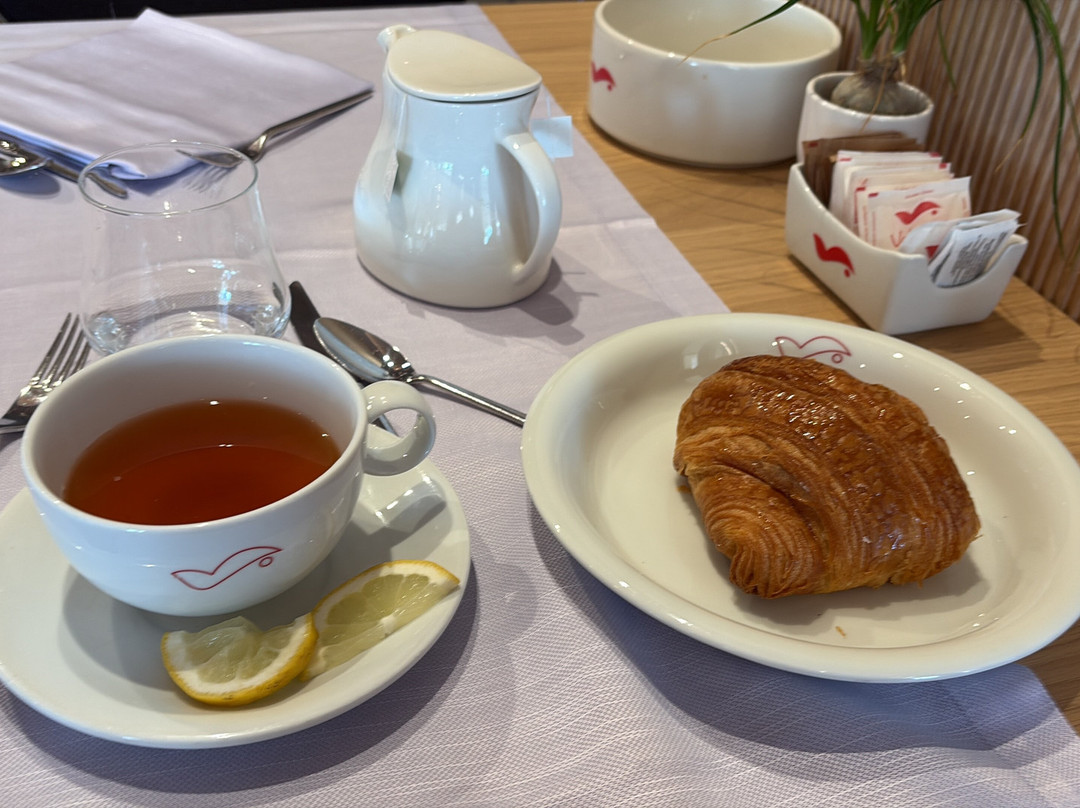瓦伦蒂诺度假村主图