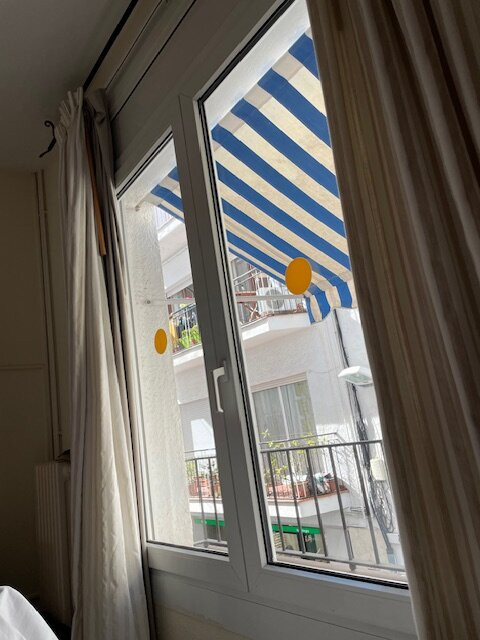 加雷翁酒店主图
