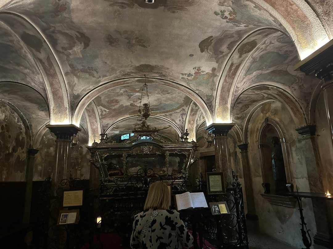 Basilica di San Giulio-奥尔塔圣朱利奥必去景点
