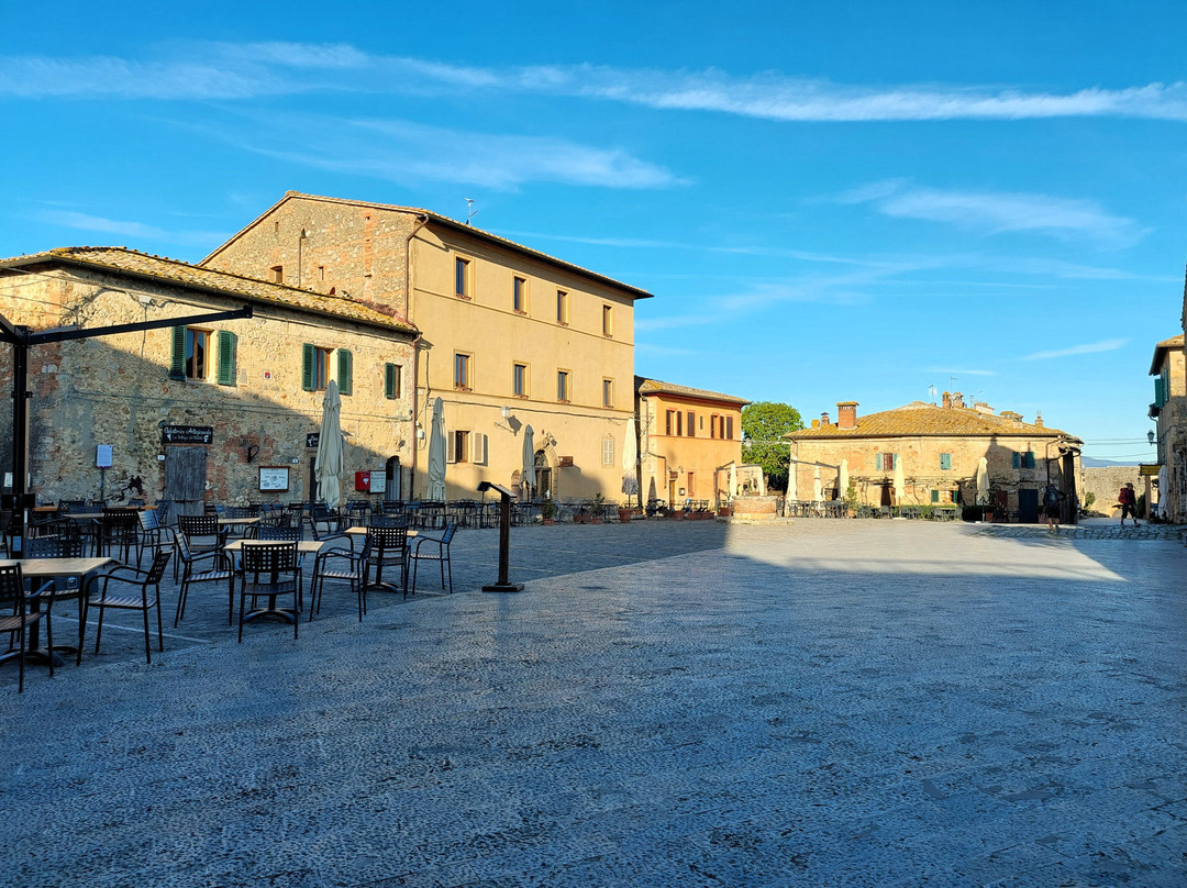 Piazza Roma - Monteriggioni