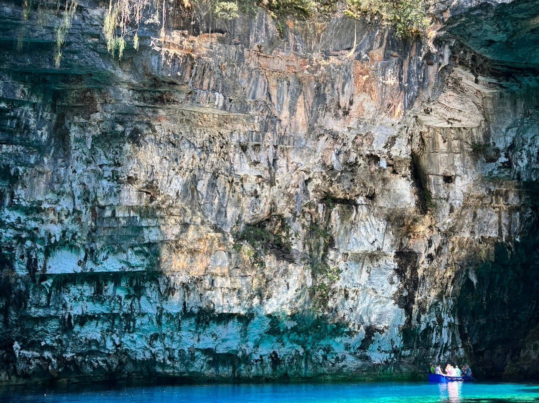 Melissani Cave-Karavomylos必去景点