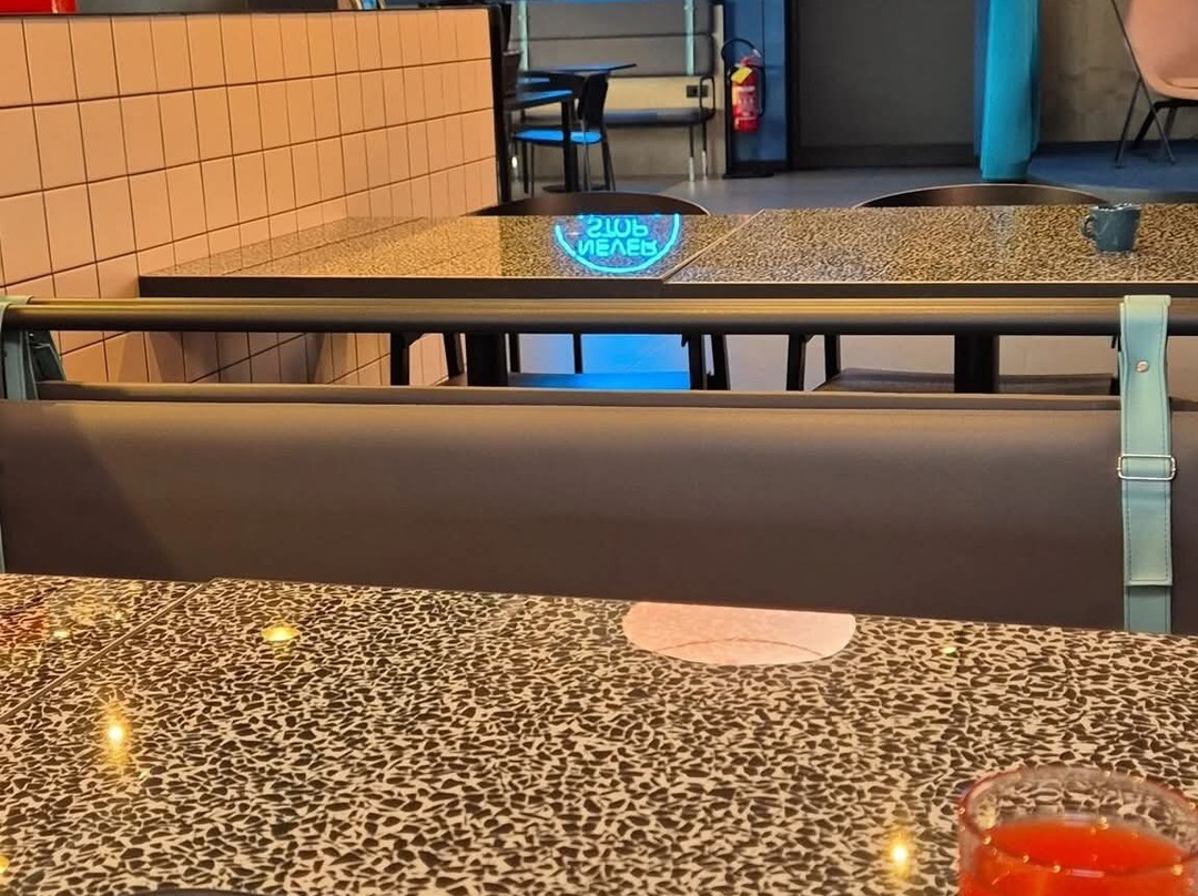 住宿酒店主图