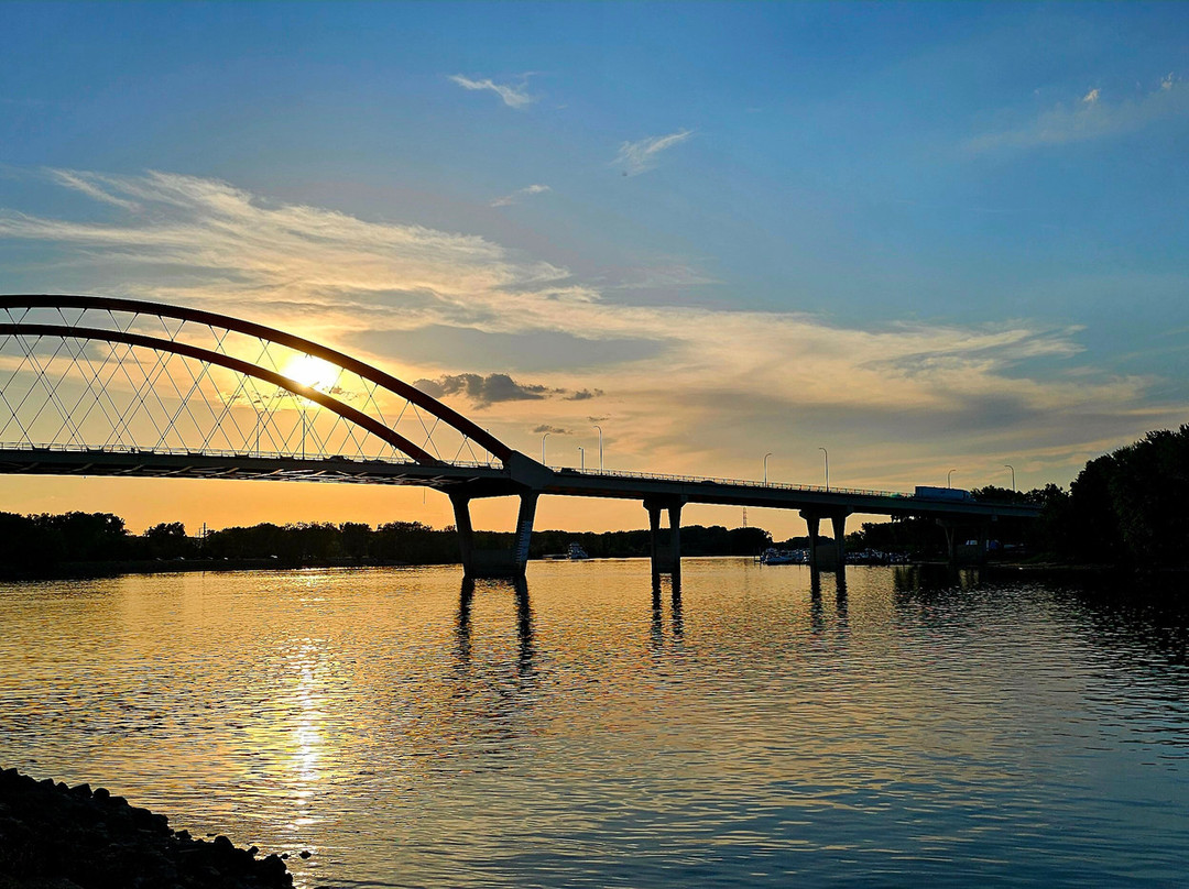 The Confluence Hotel主图
