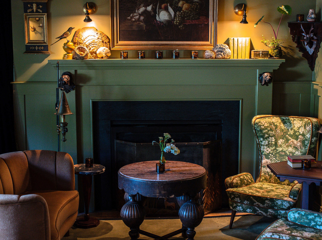 Moss Bar