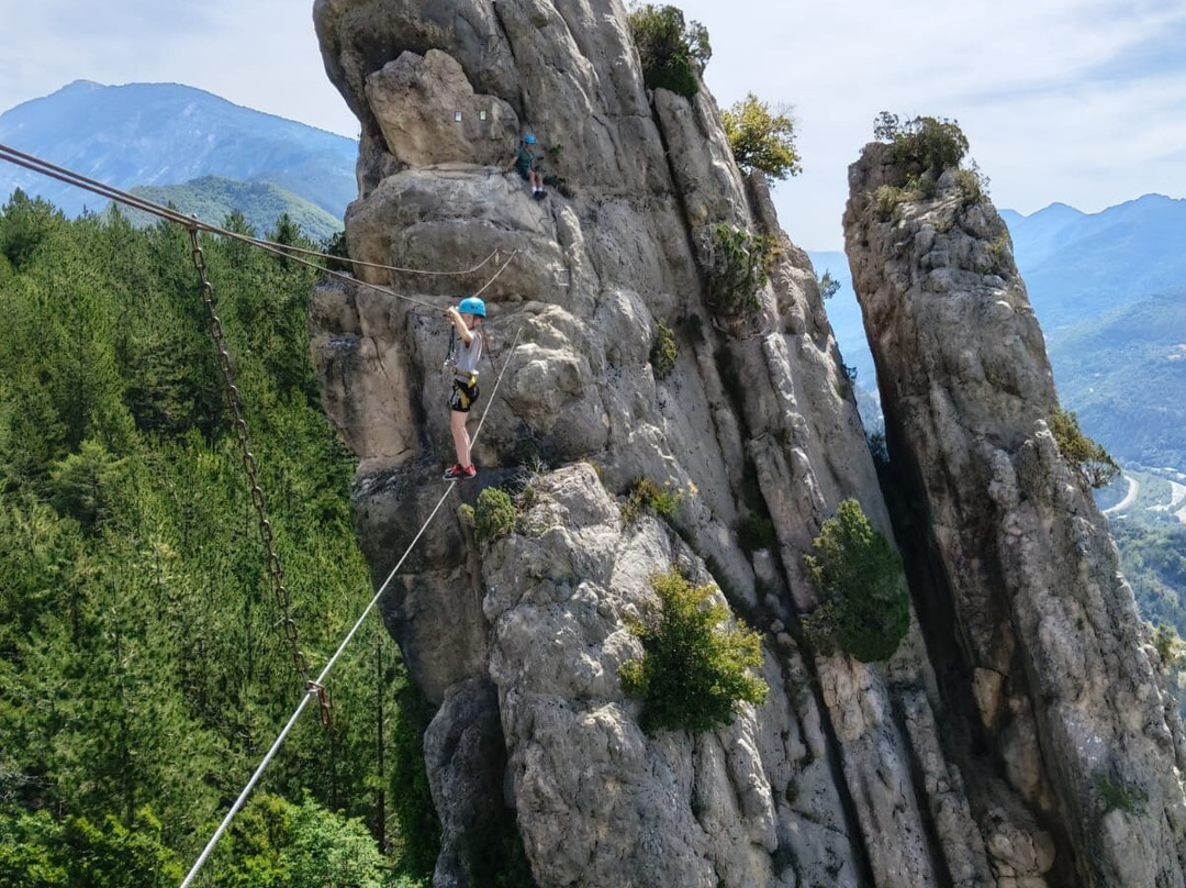 Bureau des Guides de Canyon-卡斯特亚纳必去景点