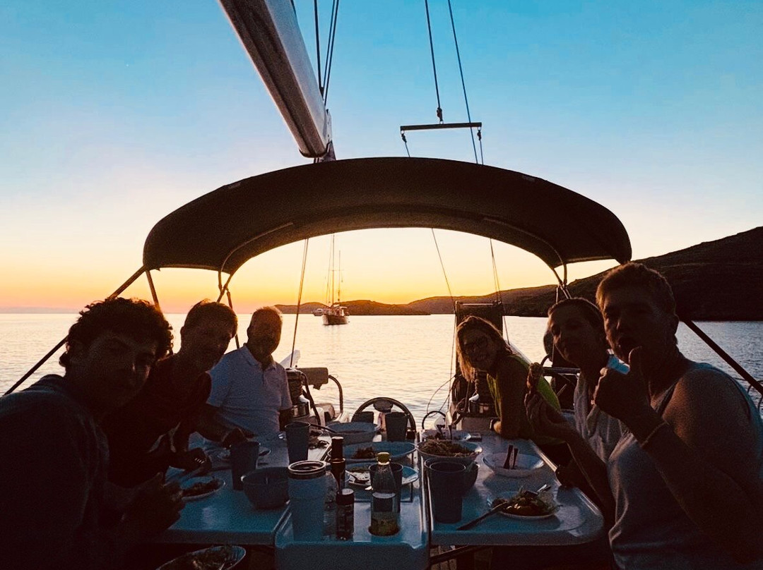 SailwithGeorge - Sail Greece with an expert-Finikas必去景点