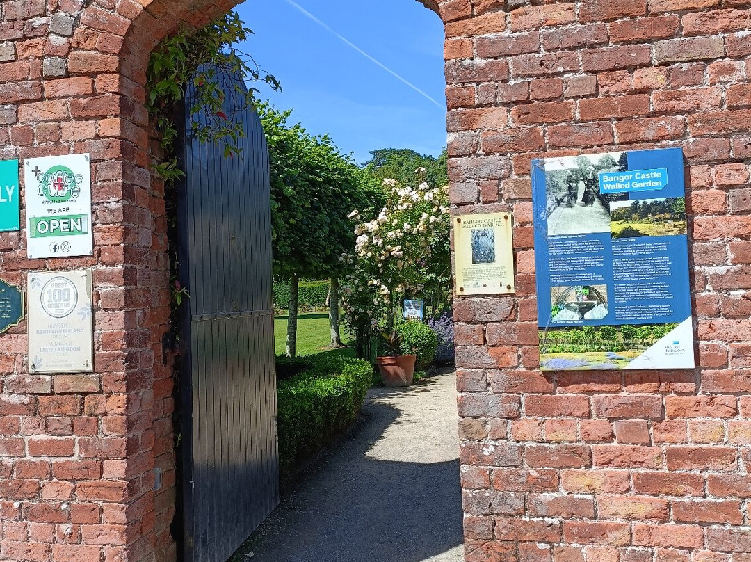 Bangor Castle Walled Garden-班戈必去景点