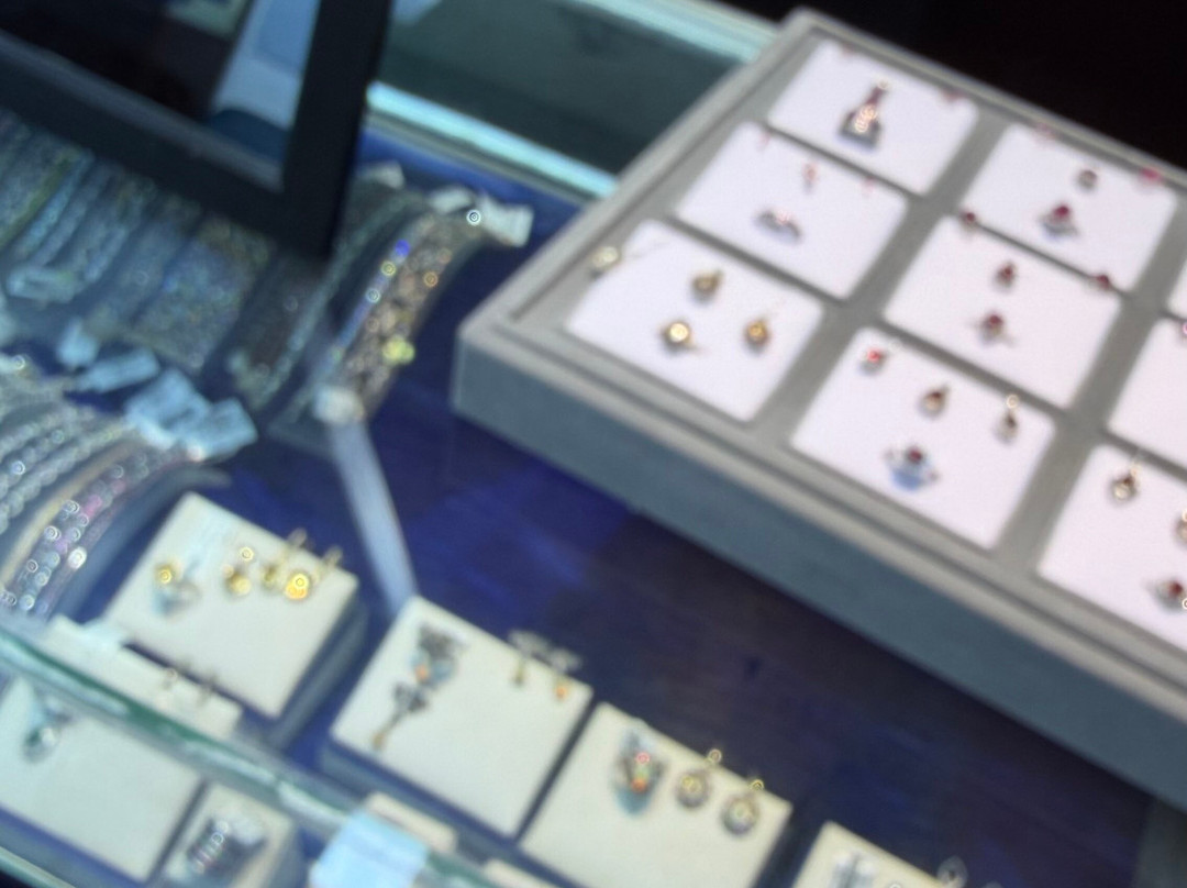 Dara Gems & Jewellery-Moragalla必去景点