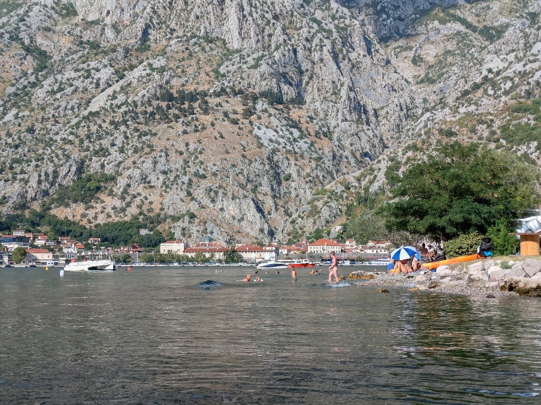 Kotor Beach-多布洛塔必去景点