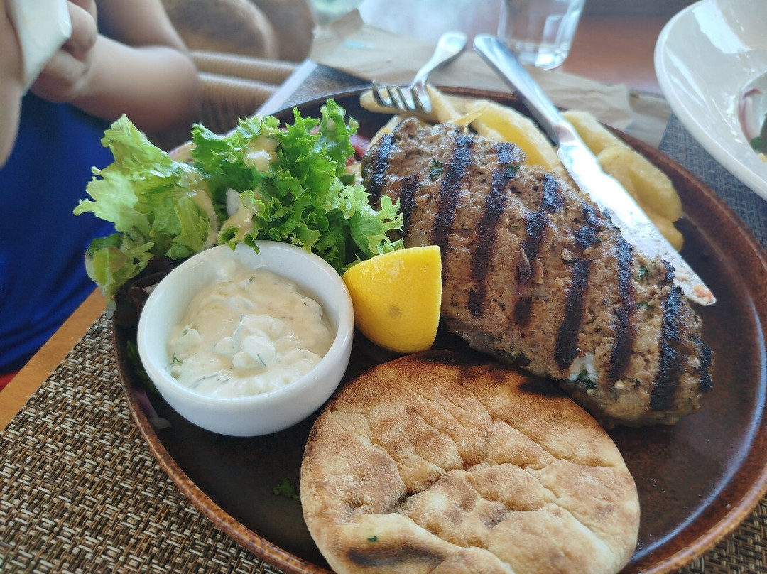 Fotis Seaside