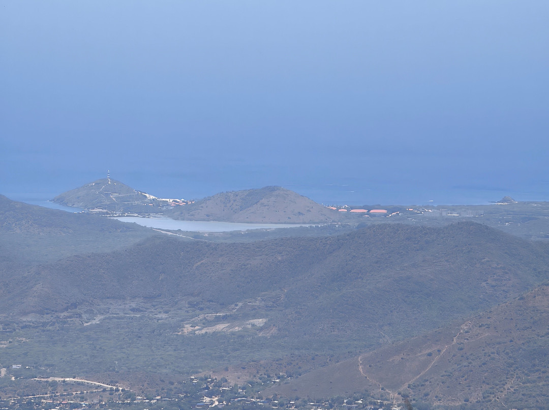 V2 Aventuras. Tours, EBikes. Trekking, Kayak, Camping. Sightseeing, Local Food, History, Communities. Margarita Island.-玛格丽塔岛必去景点