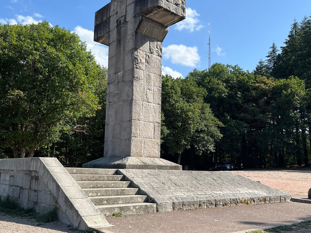 Croix de la Libération-Autun必去景点