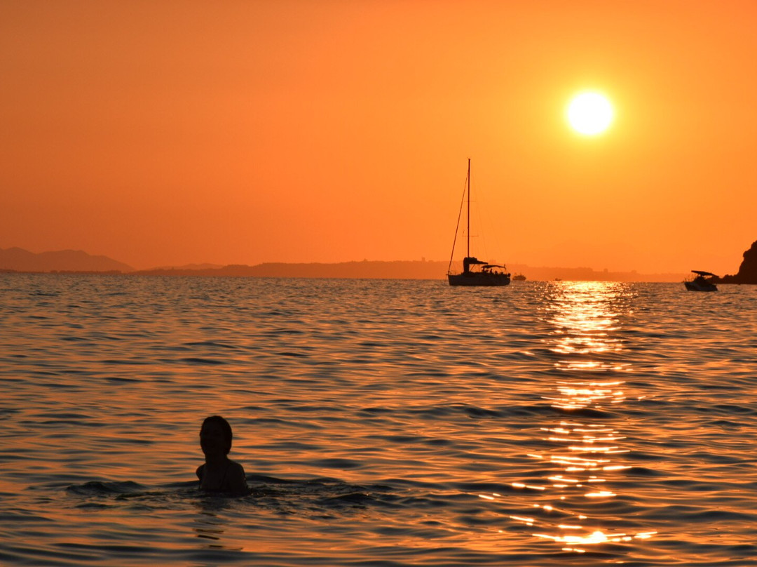 Spiaggia di Mari Pintau-夸尔图－圣埃莱娜必去景点