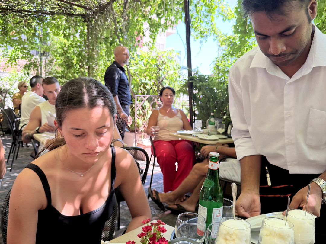 Bar Vitelli-Savoca必去景点