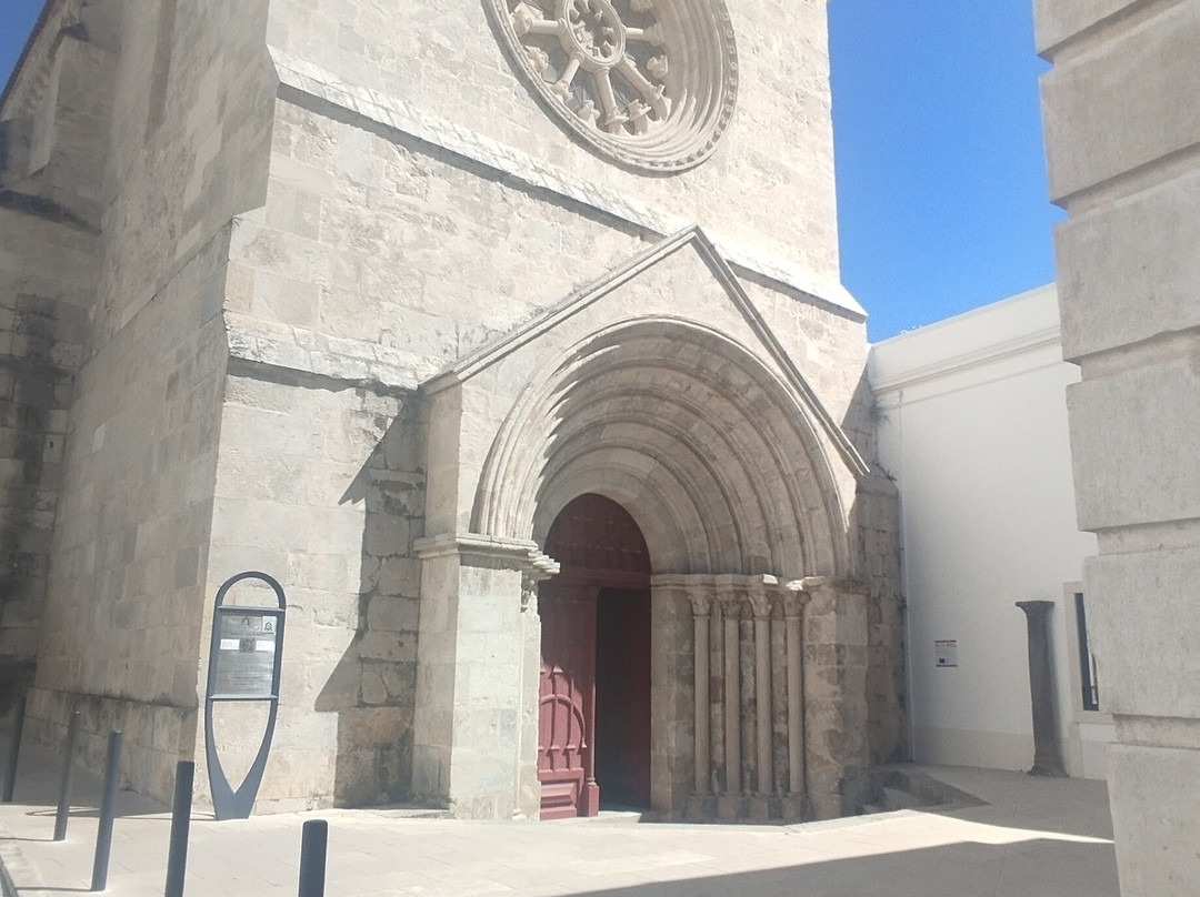 Church of Sao Joao de Alporao-圣塔伦必去景点