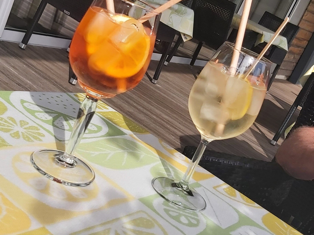 拉罗切特酒店主图