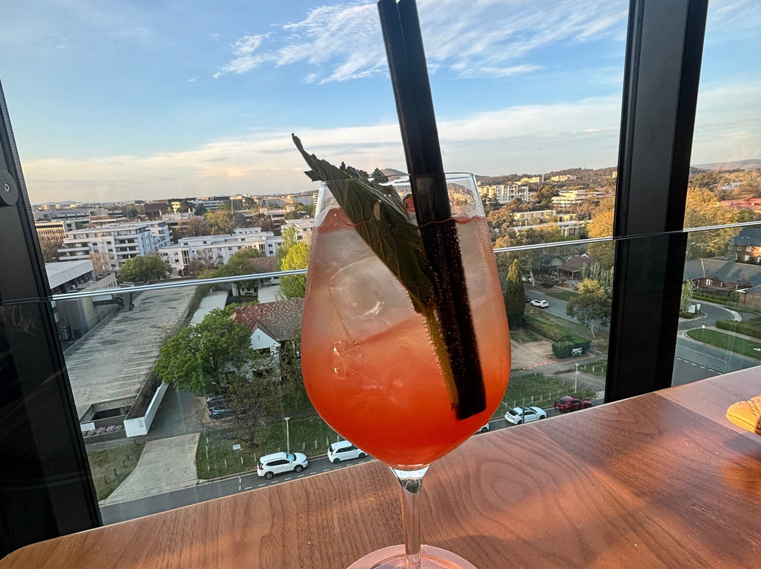 王国酒店主图