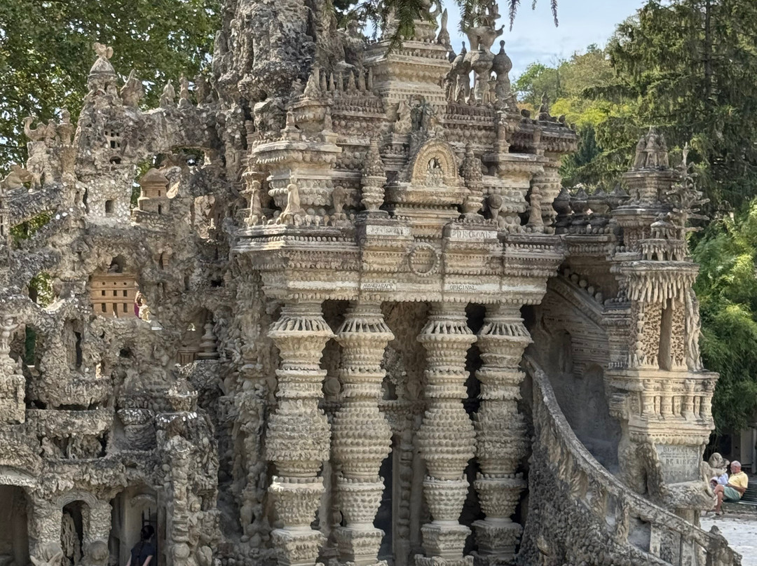 Palais Ideal du Facteur Cheval-Hauterives必去景点
