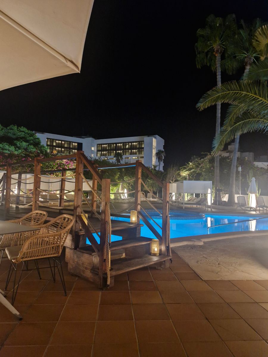 滨海海滩俱乐部酒店 - 限成人-旅行者