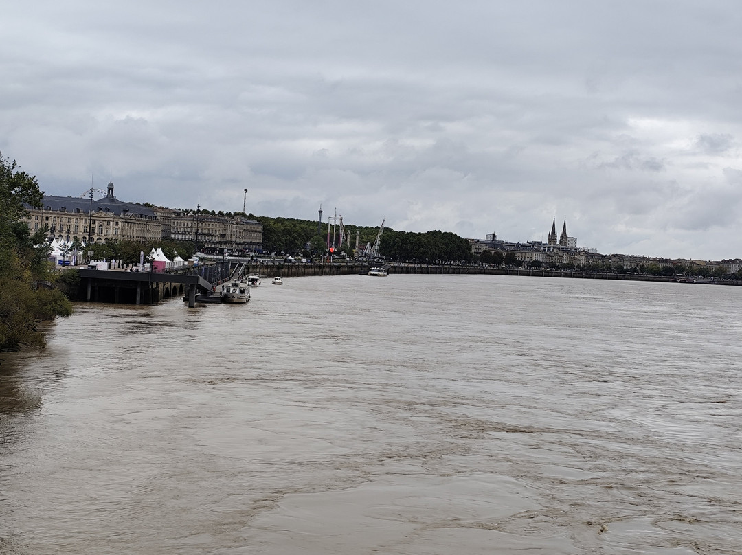 Pont de Pierre-波尔多必去景点