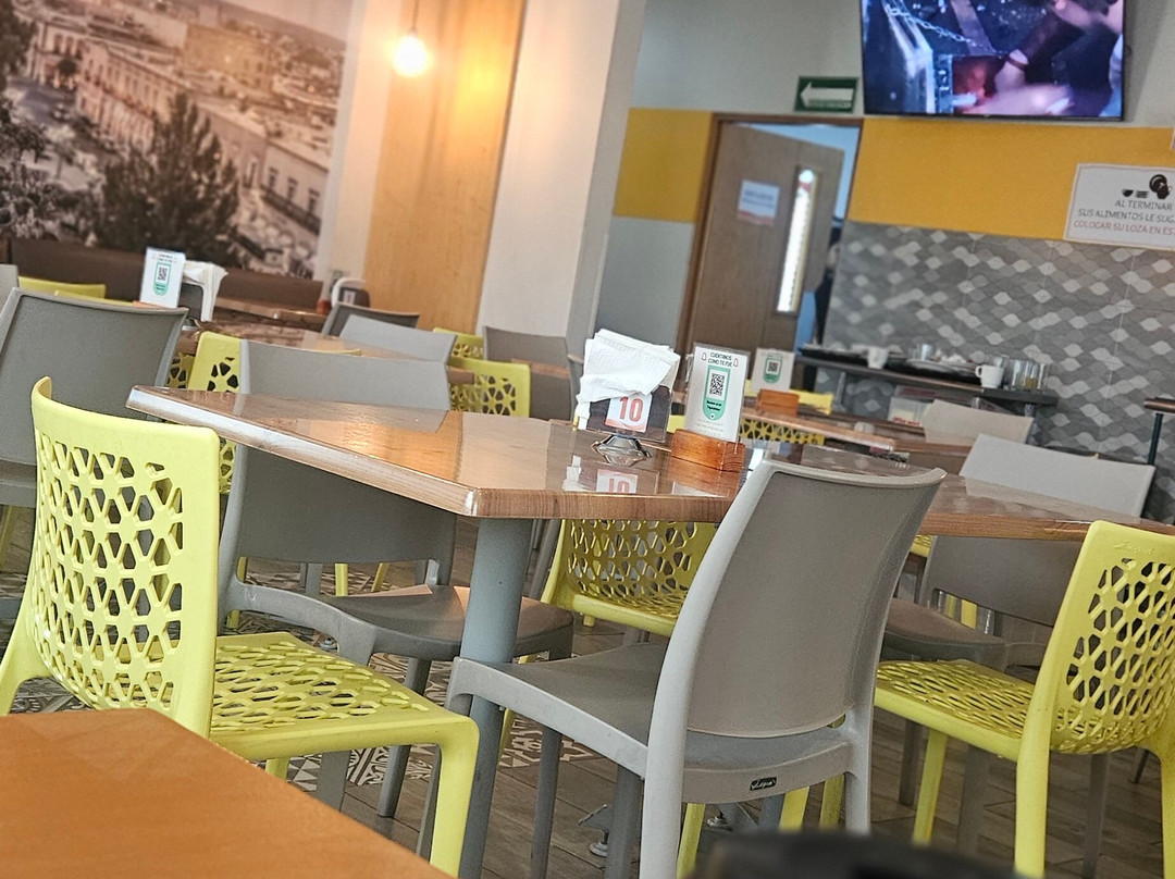 杜兰戈使命快捷酒店主图
