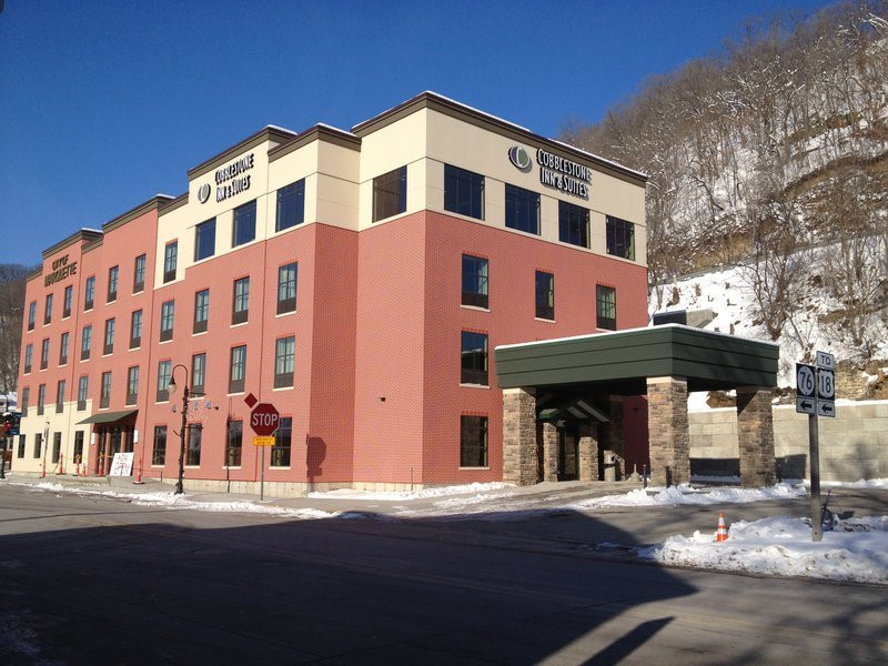Cobblestone Inn and Suites Marquette, IA/Prairie Du Chien主图