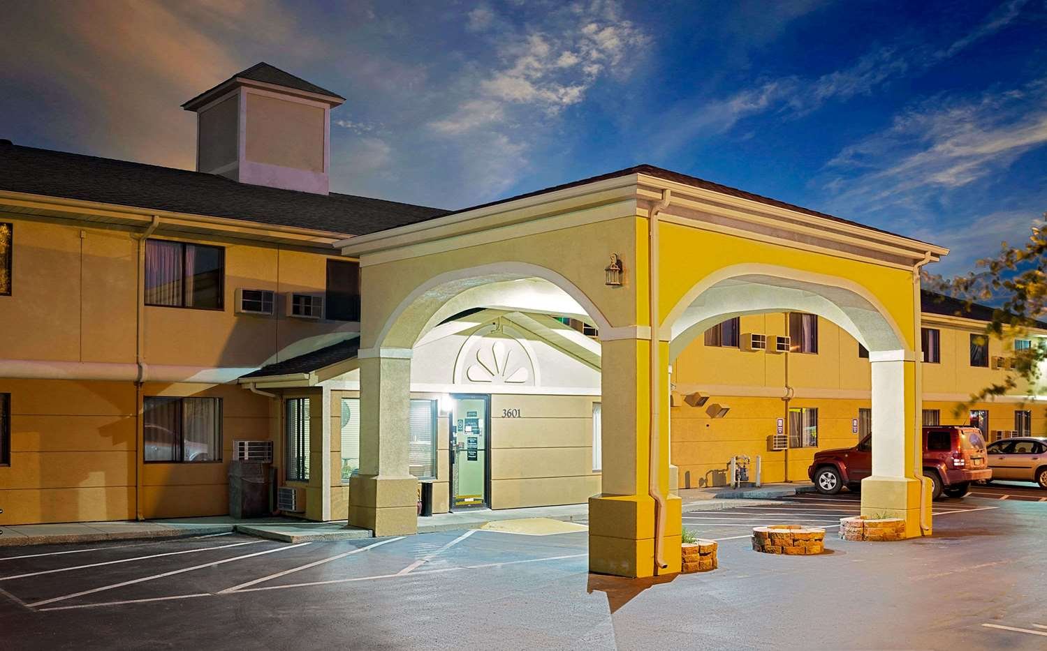 Super 8 by Wyndham Muncie/Ball St. College Area-官方