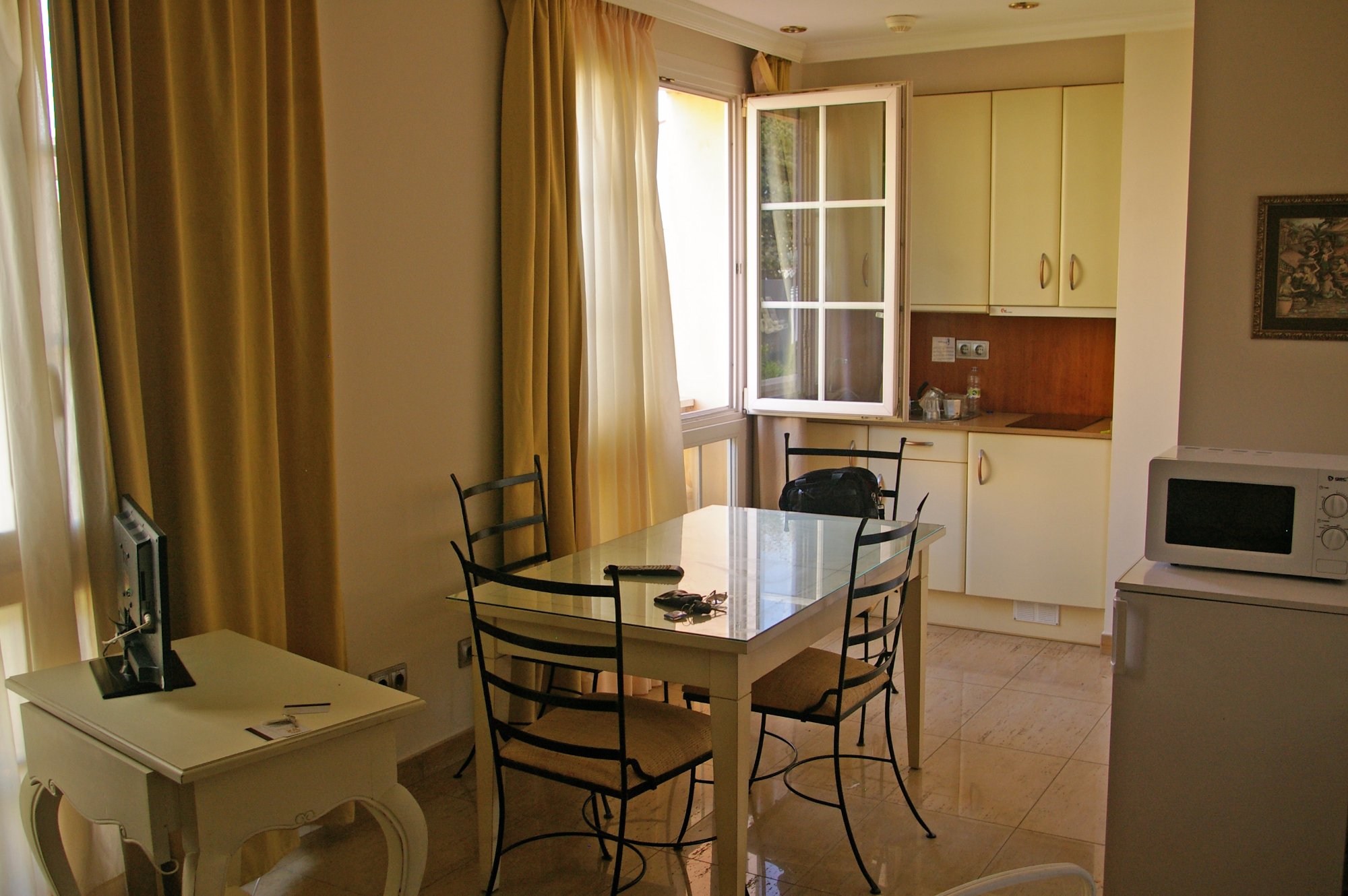 Vent de Garbi Aparthotel-餐饮