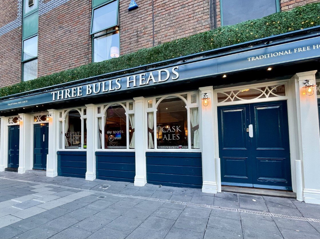 Three Bulls heads景点图片