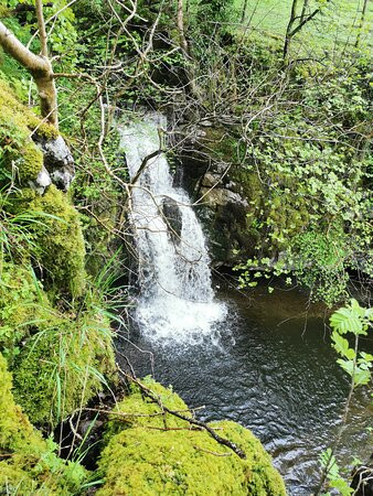 Gastack Beck Waterfall-Dent必去景点