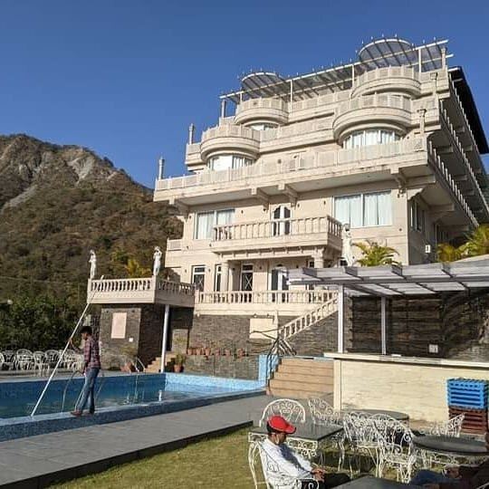 The Shahanshahi主图