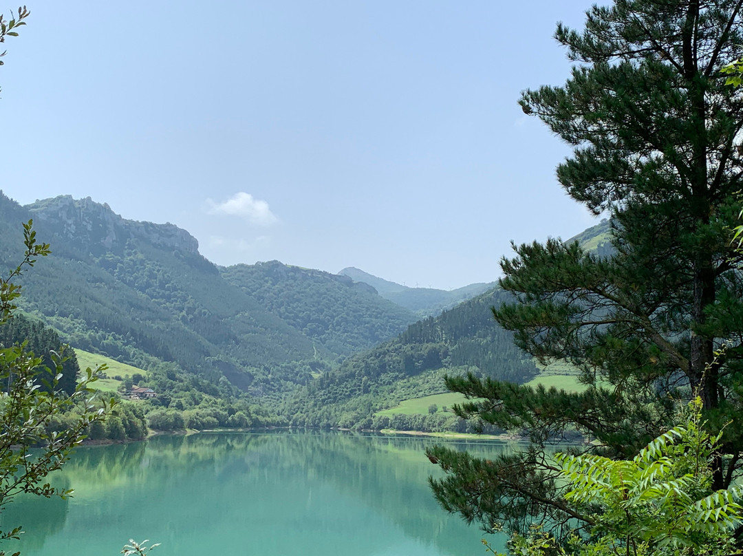 Ruta Embalse de Urkulu景点图片