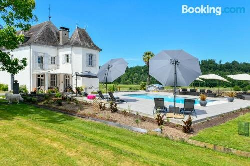 Chateau de Heaas