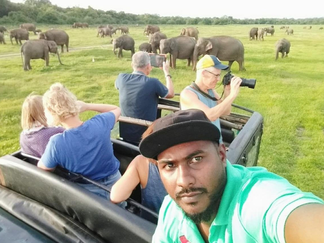 Minuga Jeep Safari Habarana