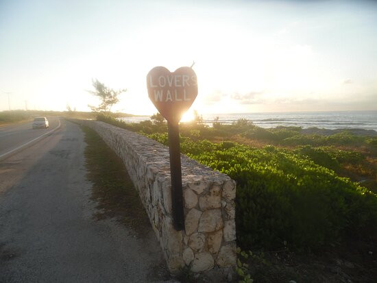 Lovers Wall-East End必去景点
