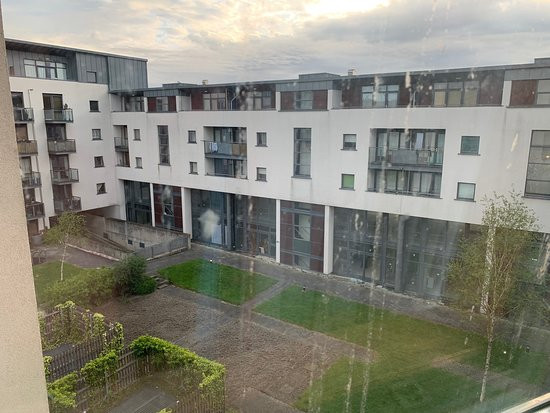 鲍尔姆旅行住宿都柏林机场酒店主图