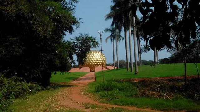 Udaya Tourist Cabs-朋迪榭里必去景点