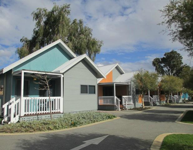 曼哲拉海洋码头小屋酒店