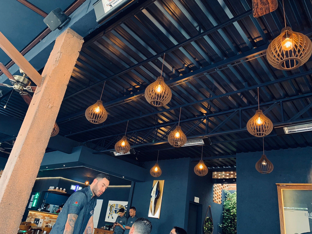 Maile Bar E Restaurante