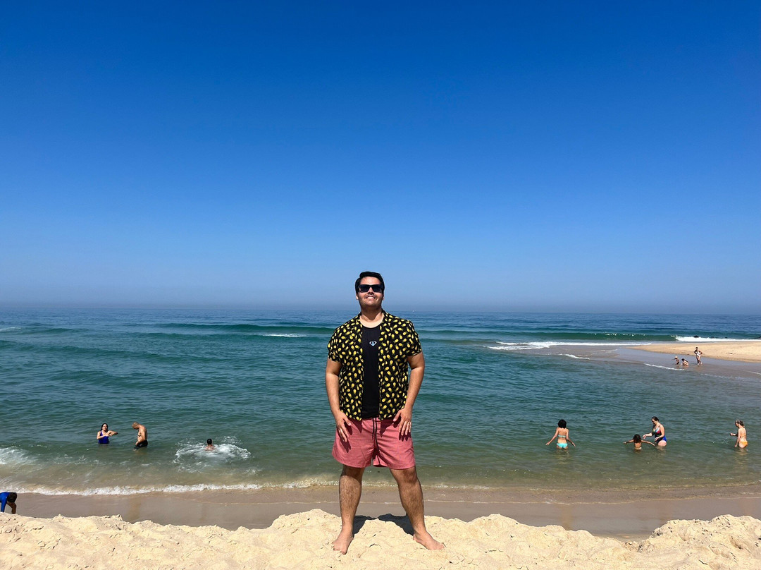 Praia Do Vale Furado
