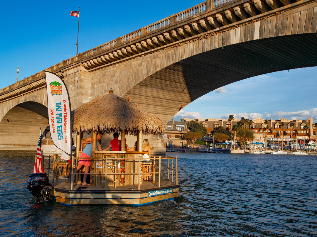 Cruisin Tikis Lake Havasu-哈瓦苏湖城必去景点